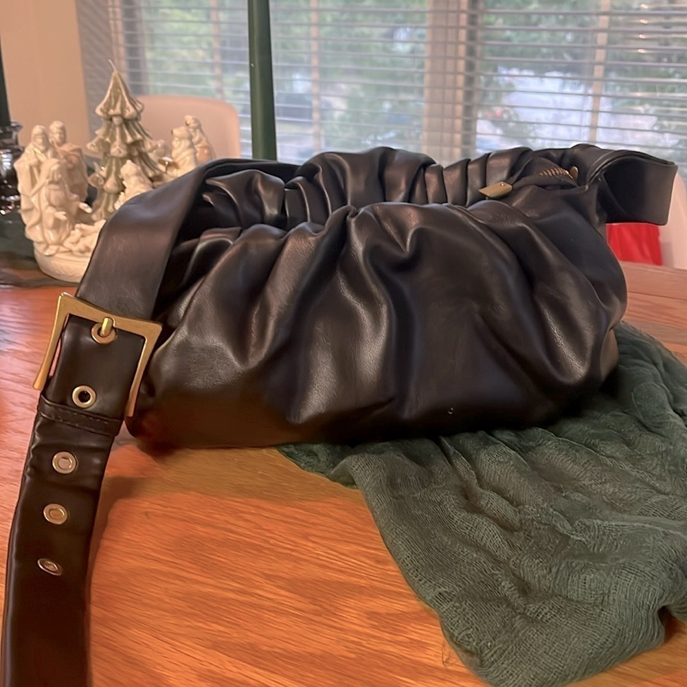 Black Shoulder bag
